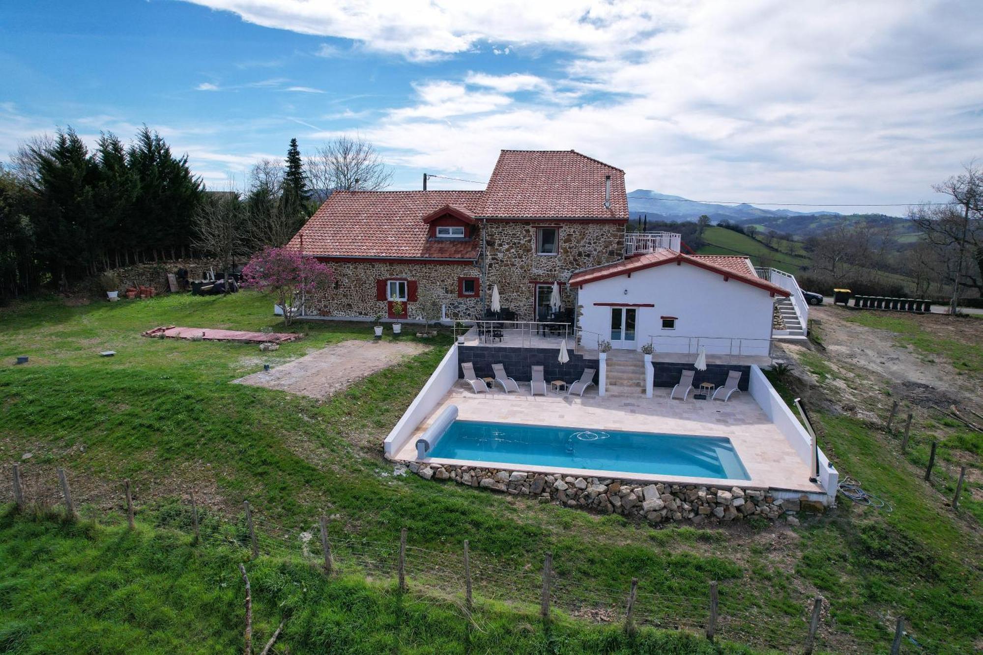 Bed & Breakfast Perbos 1556 La Bastide-Clairence Εξωτερικό φωτογραφία